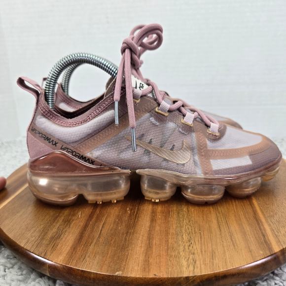 Nike Air Vapormax 2019 Plum Chalk Athletic Gym Daily Sneaker Womens 7 AR6632-500 - Picture 3 of 14